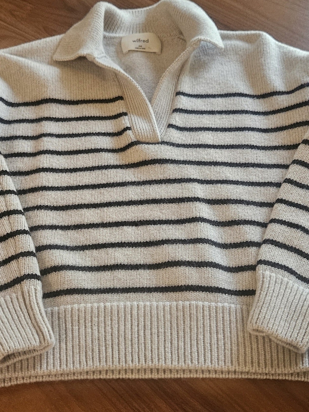 Wilfred ARITZIA Cream Striped V-Neck Collar Wool Sweater with Black Lines